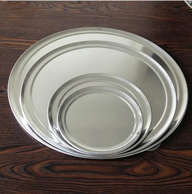 Αίθριο οικιακού κήπου Χρησιμοποιήστε ψησταριά αερίου με τέσσερις καυστήρες